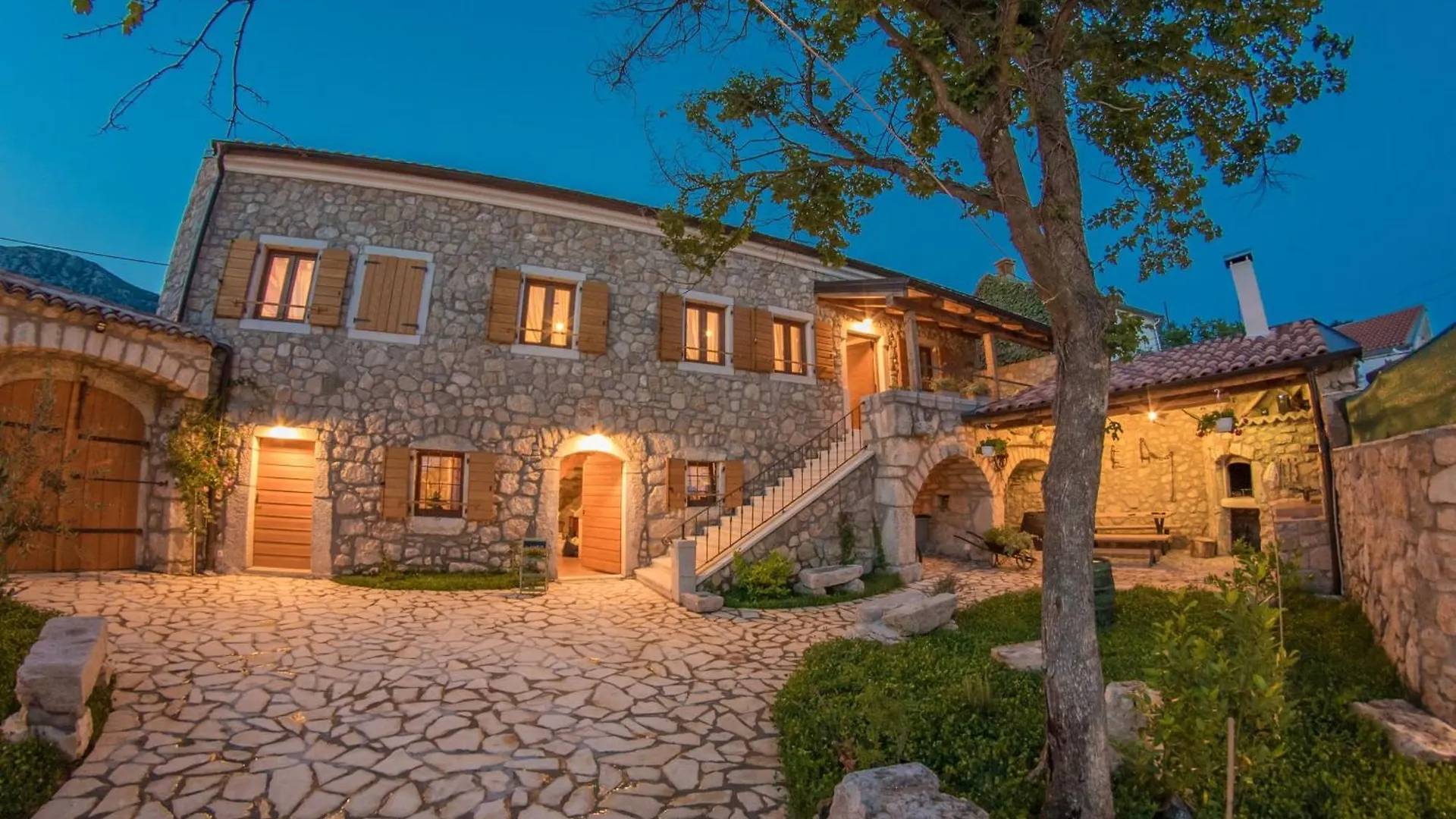 Ferienhaus Fuer 5 Personenund 1 Kind In Tribalj Croazia