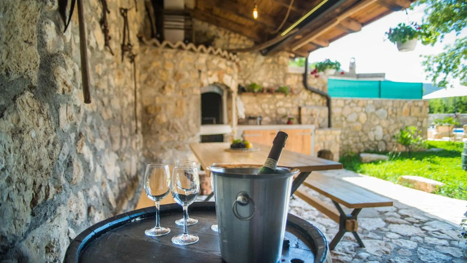 Casa vacanze Ferienhaus Fuer 5 Personenund 1 Kind In Tribalj